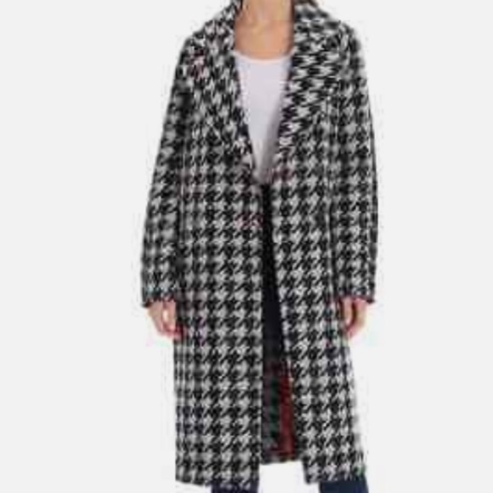 Aves Les Filles Houndstooth Oversized Coat- red lined detail. Size M